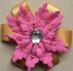 Корсаж искусственного цветка шнурка хлопка сплетенный для одежд, handmade сплетенных цветков